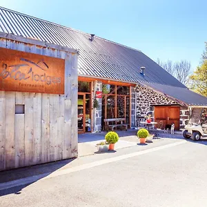 Les Volca'lodges De Tournebise Hotel