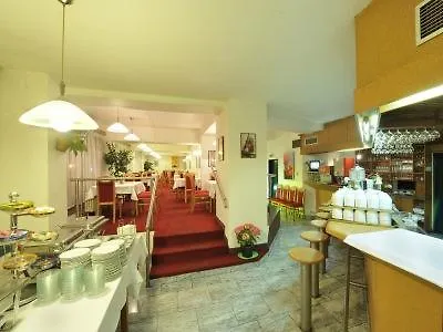 פראג Hotel Legie 3*,  צ'כיה