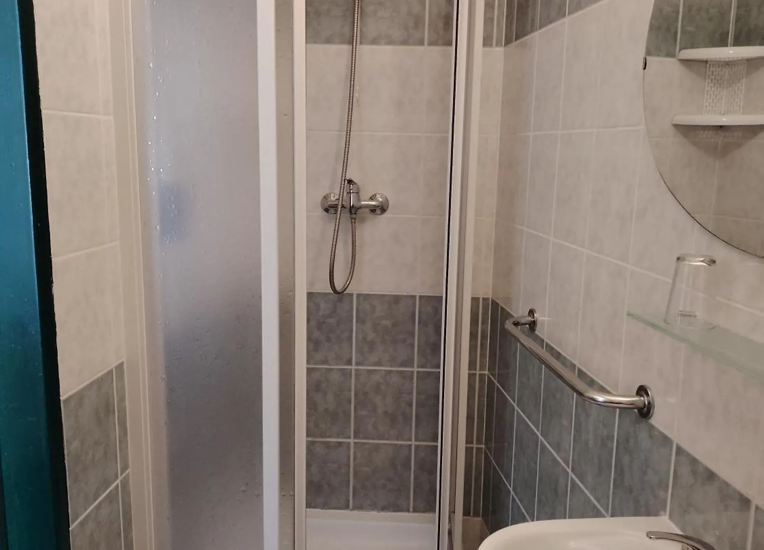 פראג Hotel Legie