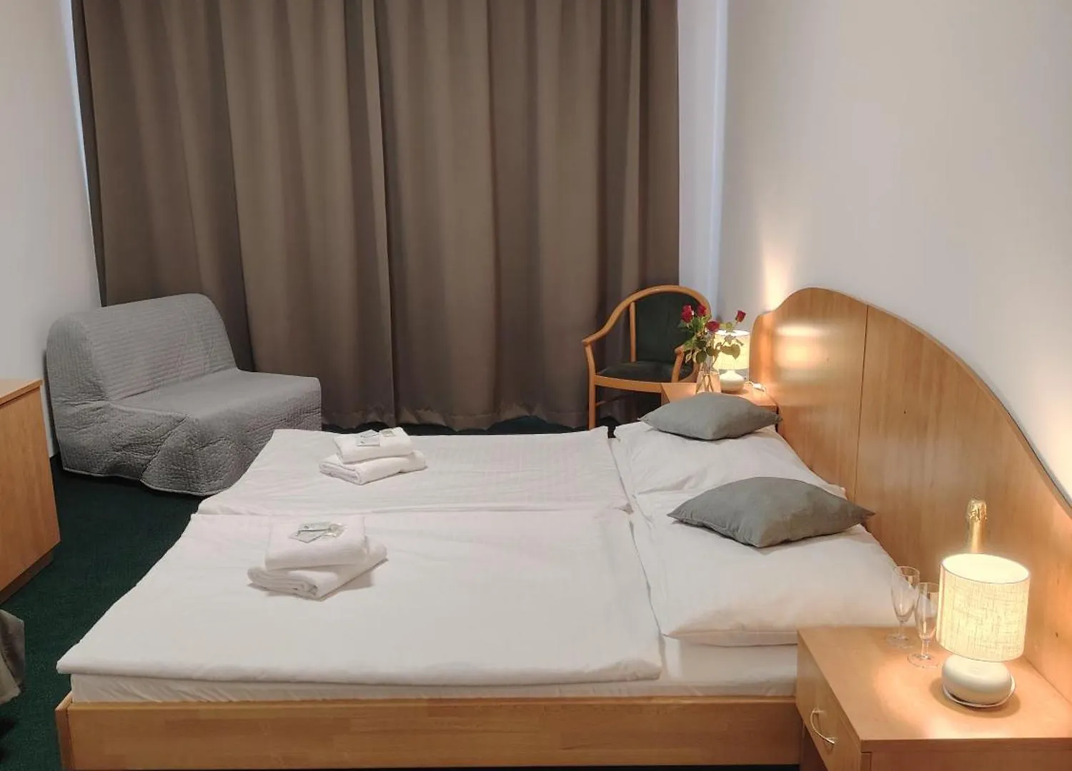 Hotel Legie Prague 3*,